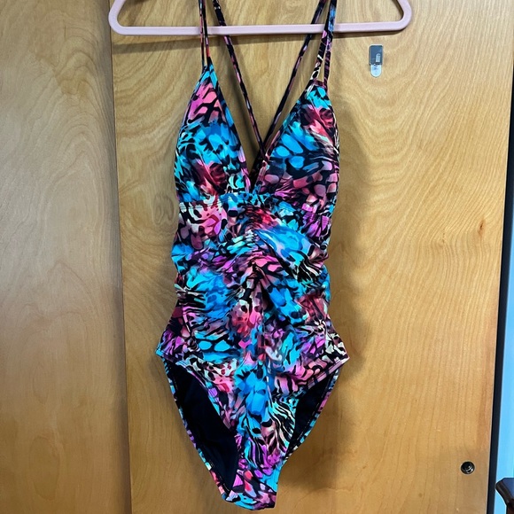 Colorful Women’s Swimwear - Picture 1 of 8